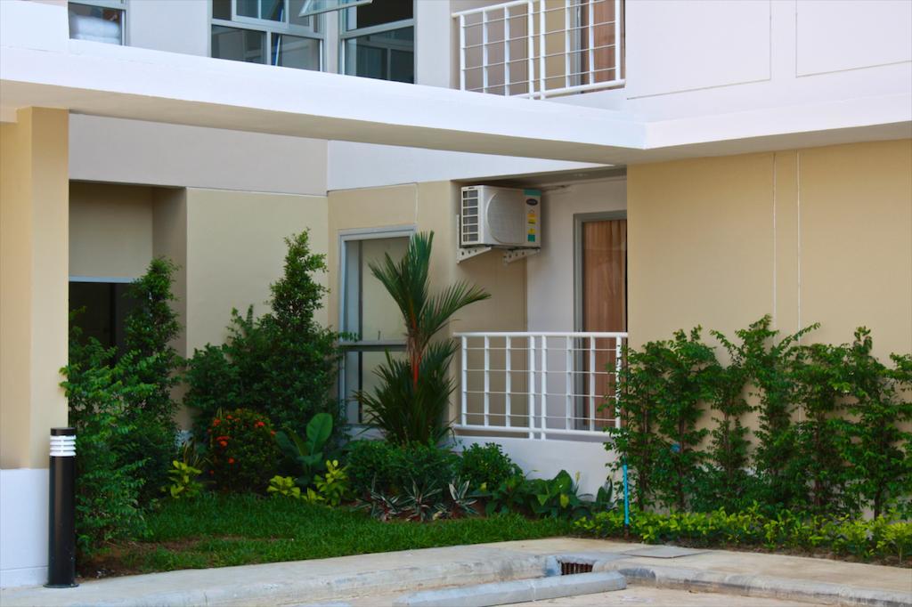 Baanbudsarin Apartment Sing Buri Esterno foto
