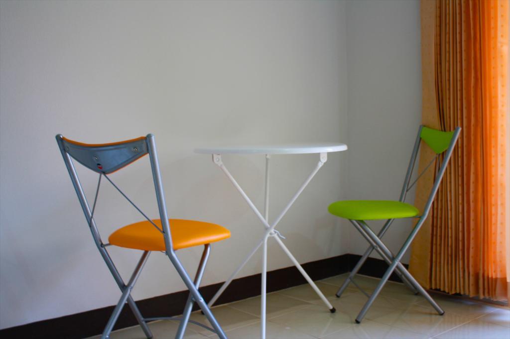 Baanbudsarin Apartment Sing Buri Esterno foto