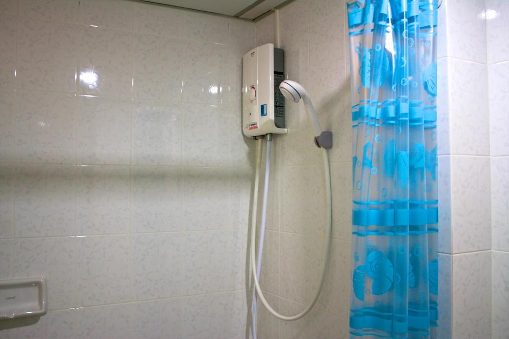 Baanbudsarin Apartment Sing Buri Esterno foto
