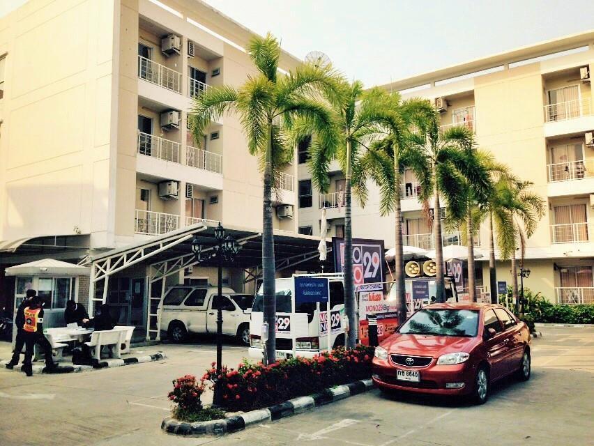 Baanbudsarin Apartment Sing Buri Esterno foto