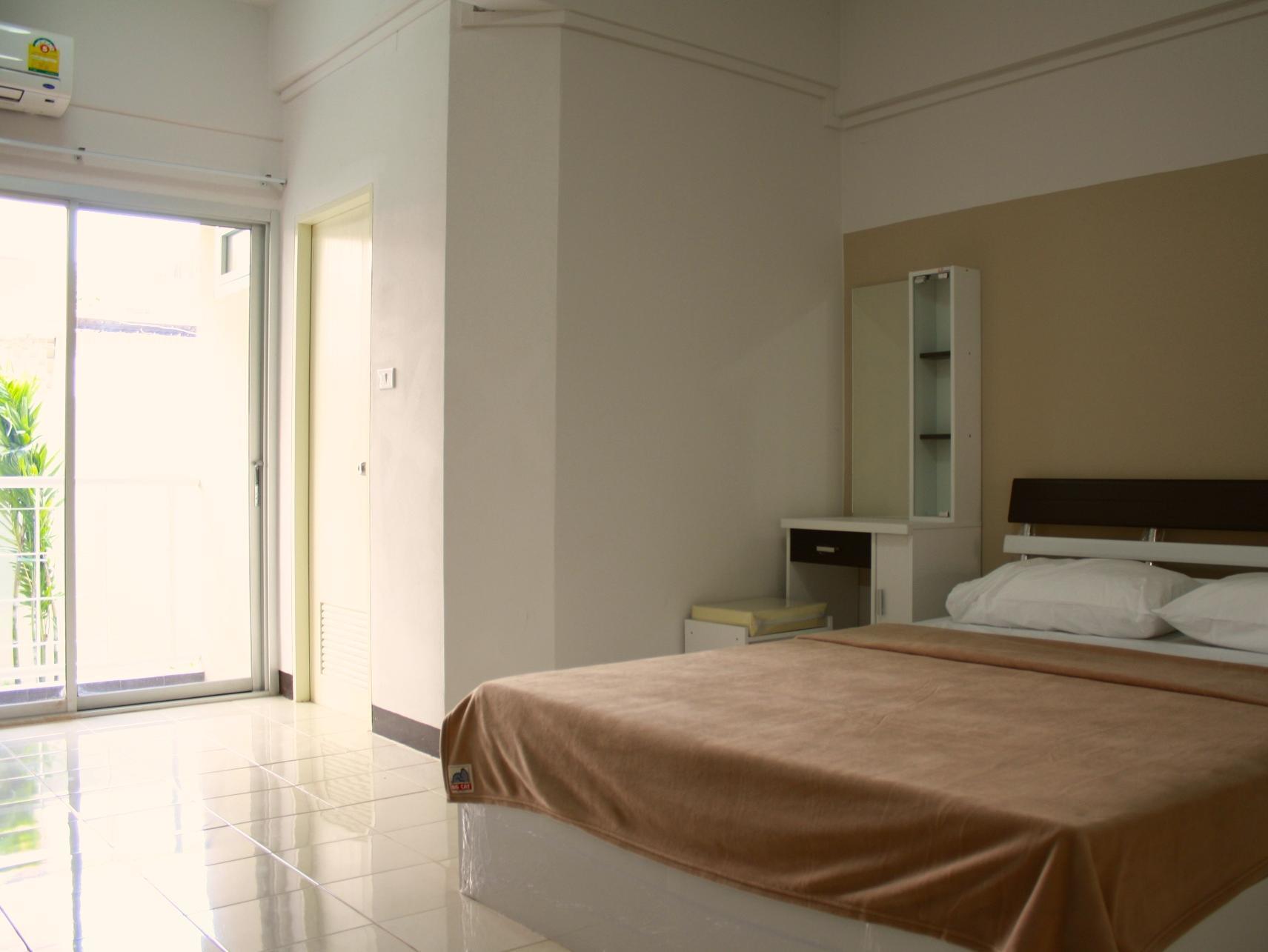 Baanbudsarin Apartment Sing Buri Esterno foto